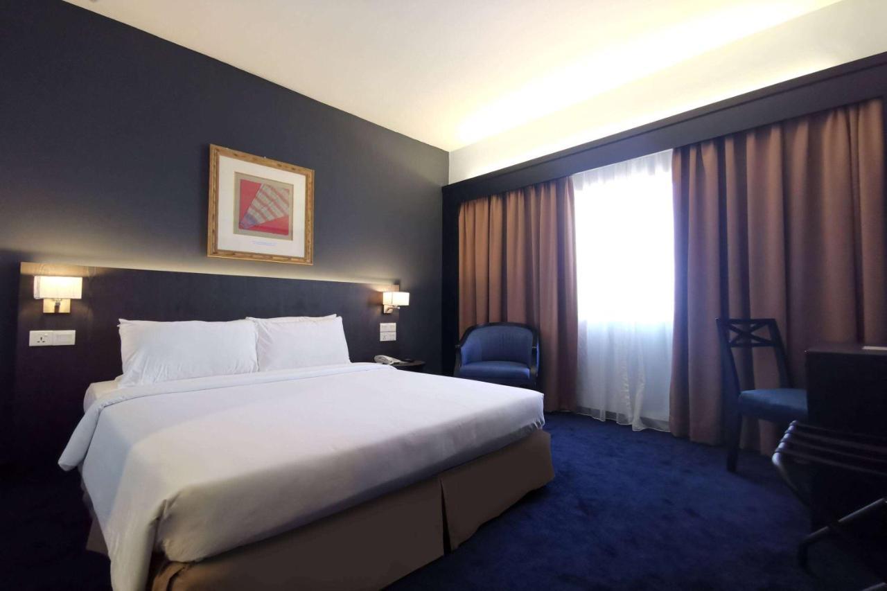 Shahzan Hotel Kuantan, Trademark Collection By Wyndham Exterior photo